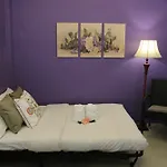 Charoenpong Apartment